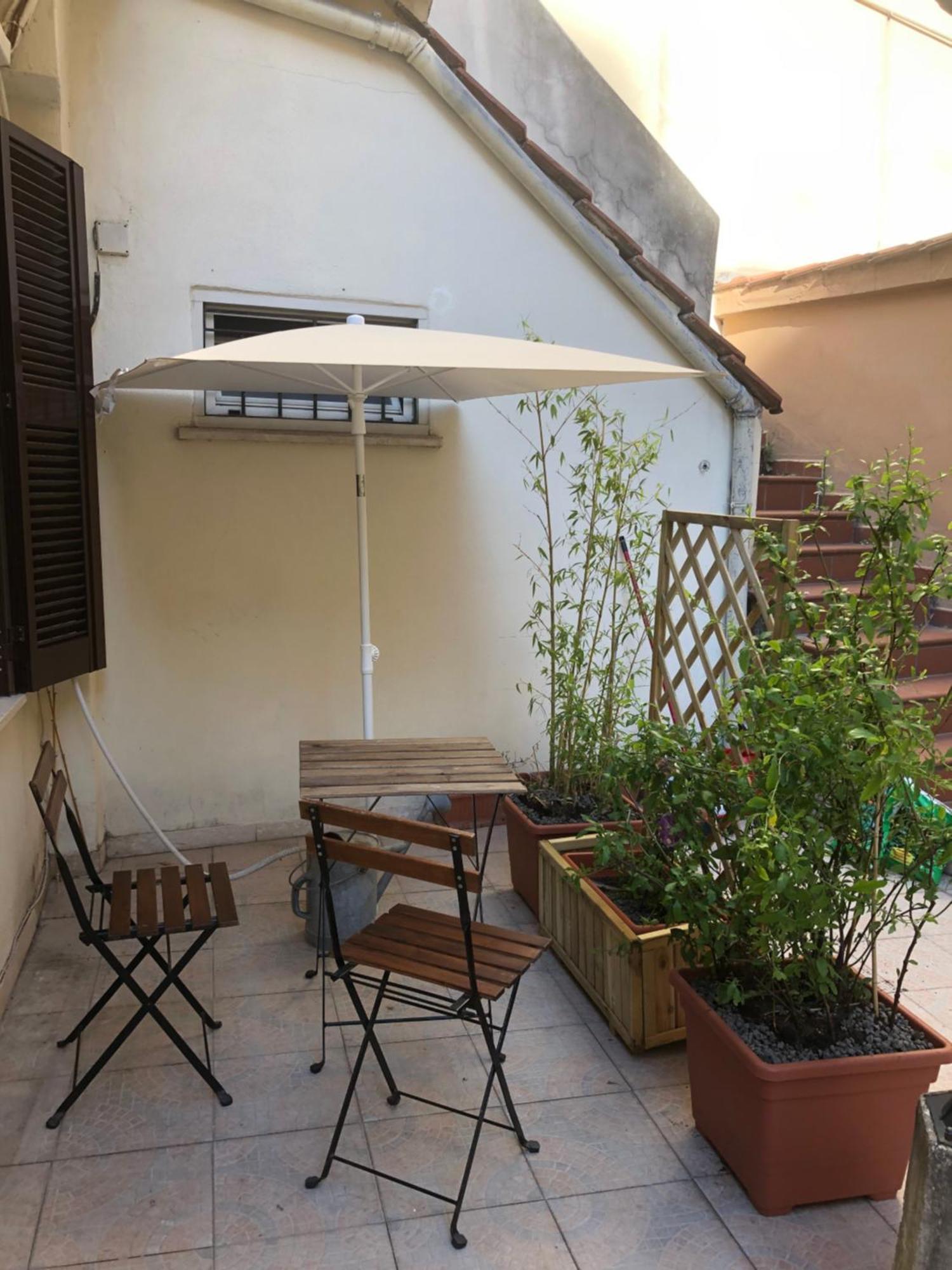 La Casa Nel Cortile * Rom